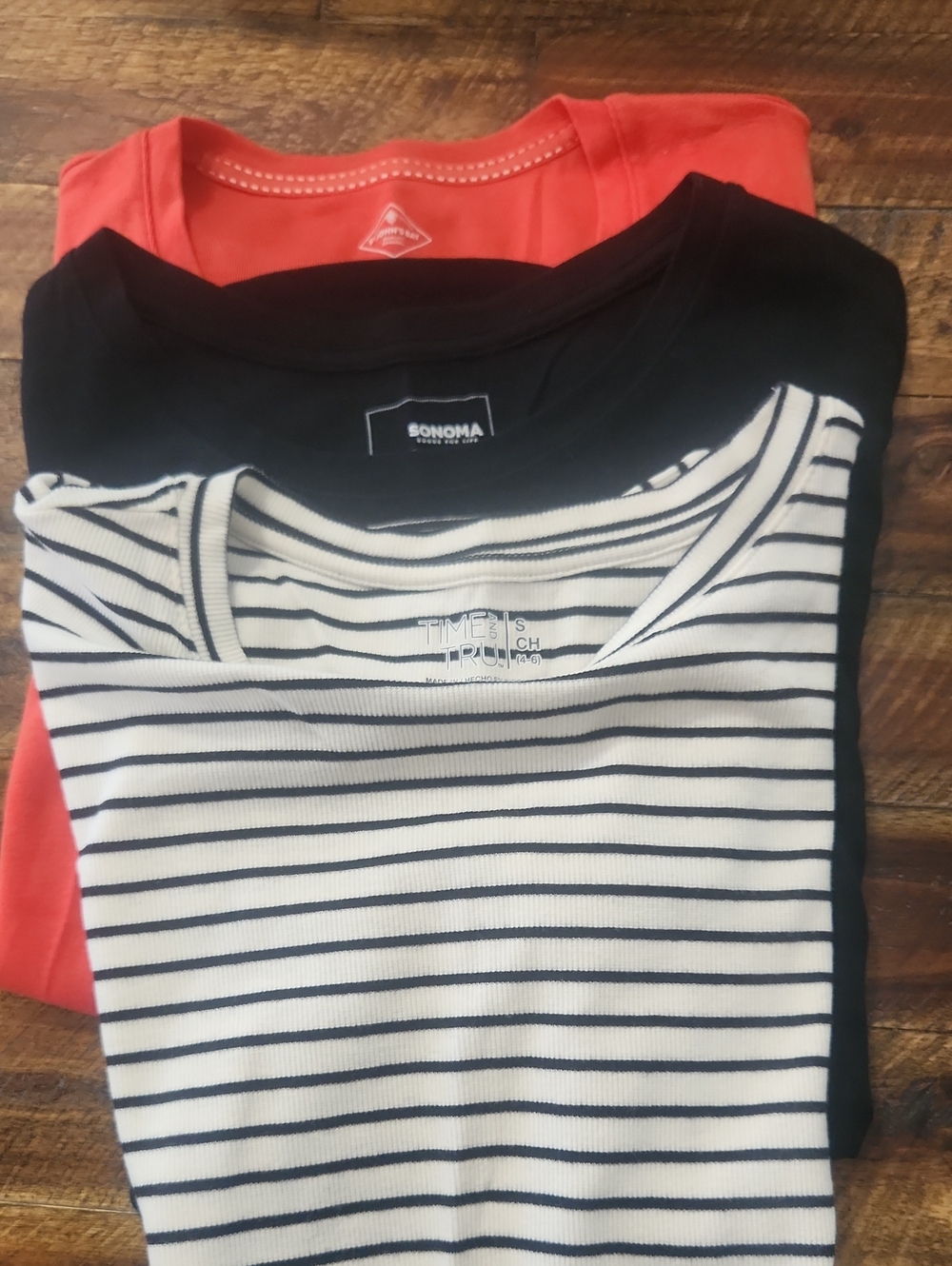 3 Small womens t-shirts